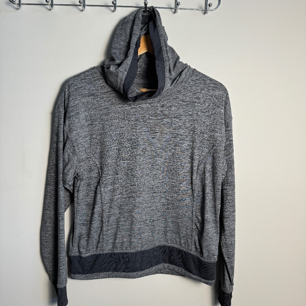 Mondetta Women's Long Sleeve Performance T-Shirt Hoodie Gray Size Small Athletic